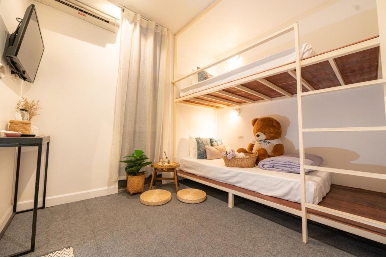 Oon Poshtel X Cafe Vandrehjem Chiang Mai Eksteriør billede