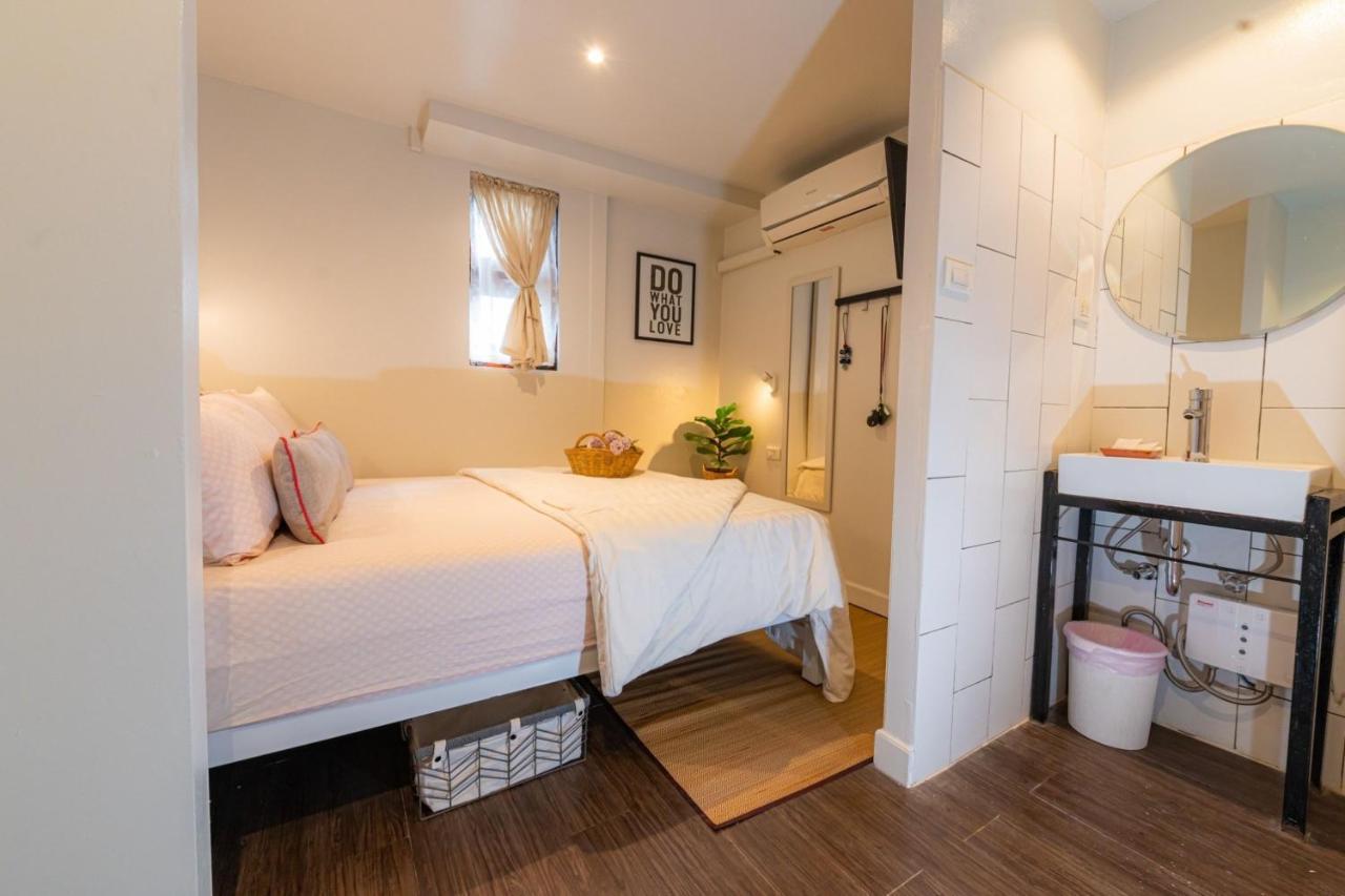 Oon Poshtel X Cafe Vandrehjem Chiang Mai Eksteriør billede