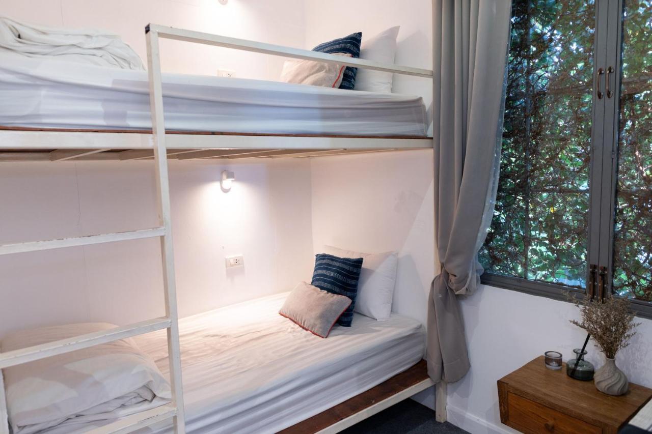 Oon Poshtel X Cafe Vandrehjem Chiang Mai Eksteriør billede